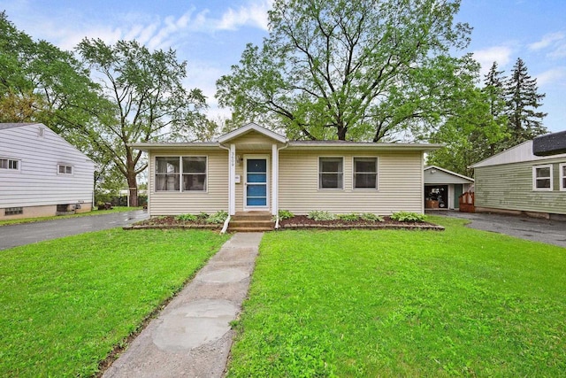 3609 Brigham Ave, Madison, WI 53714 - view of front of property with a front lawn