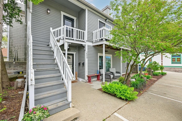 2504 S Delaware Ave Unit 102, Milwaukee, WI 53207 - doorway to property featuring a balcony