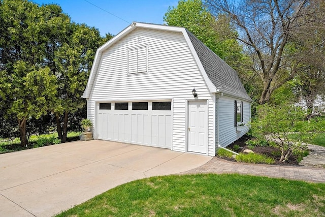 2522 Martha Ave, Green Bay, WI 54301 - garage featuring a detached garage