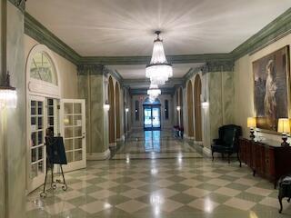 1028 E Junaeu Ave Unit 221, Milwaukee, WI 53202 - lobby with crown molding