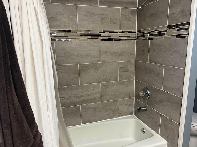 24 W Cottonwood Ln, Milton, WI 53563 - full bath with shower / bath combination with curtain and toilet