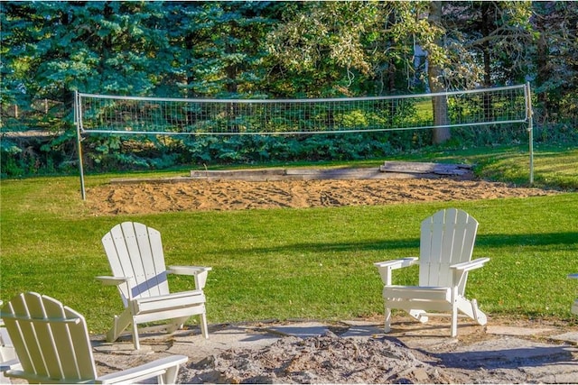 278 Saint Annes Pkwy, Hudson, WI 54016 - view of community featuring a yard
