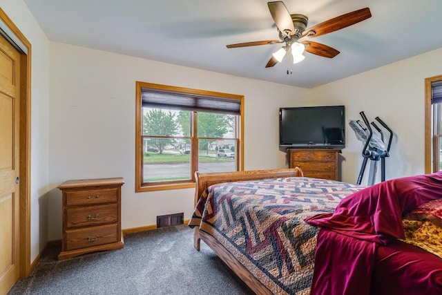 2424 Glendale Ave, La Crosse, WI 54601 - bedroom with carpet, baseboards, and ceiling fan
