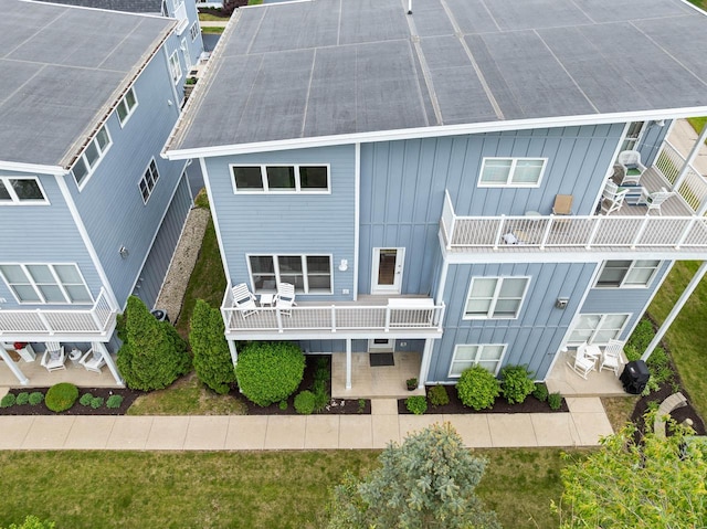 485 Mill St, Fontana, WI 53125 - aerial view of property and surrounding area