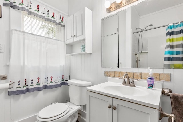 25 E 1st St, Clintonville, WI 54929 - full bathroom with toilet, vanity, curtained shower, and ornamental molding