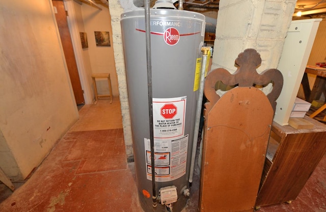 3524 Washington Ave, Racine, WI 53402 - utility room with gas water heater
