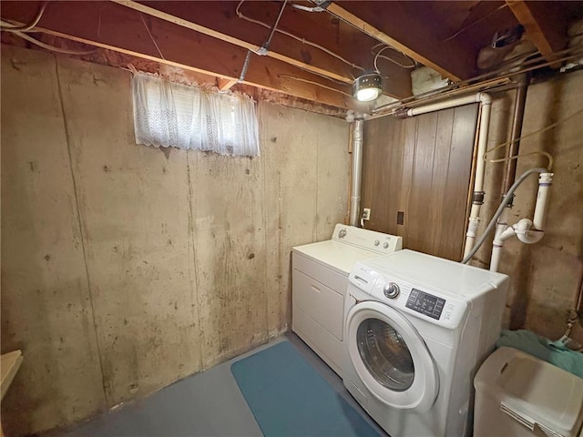602 26th St, Cloquet, MN 55720 - washroom with independent washer and dryer