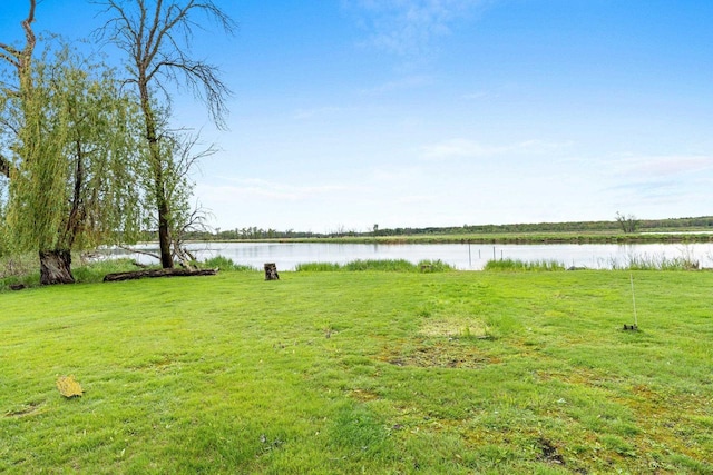 N5101 Lueck Ln, Princeton, WI 54968 - water view