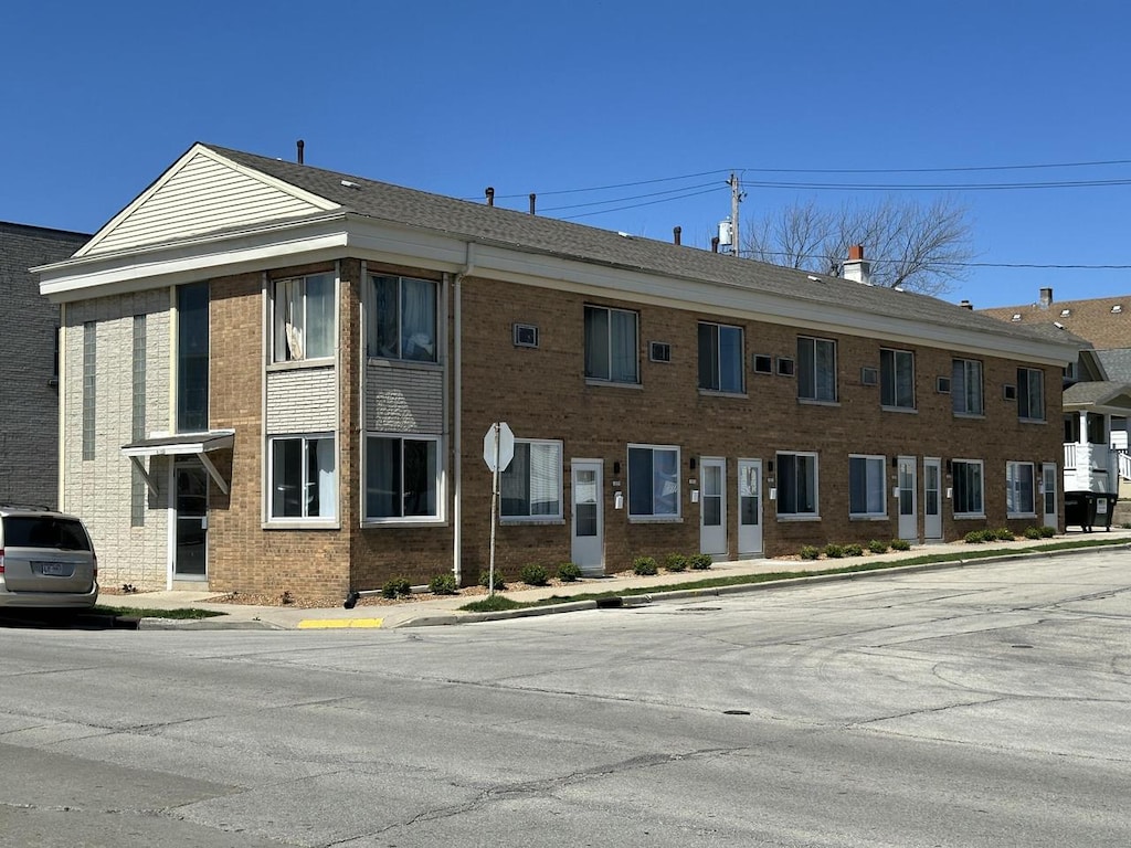 6100 W Burnham St, West Allis, WI 53219 - view of building exterior