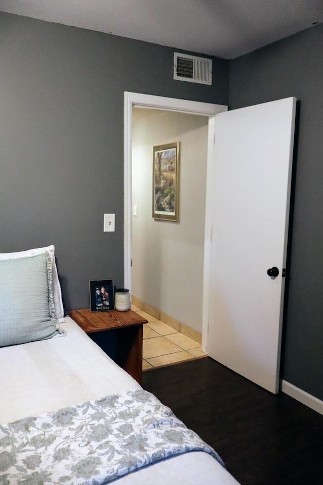 811 Spruce Dr, La Crescent, MN 55947 - bedroom with baseboards and light wood-style flooring