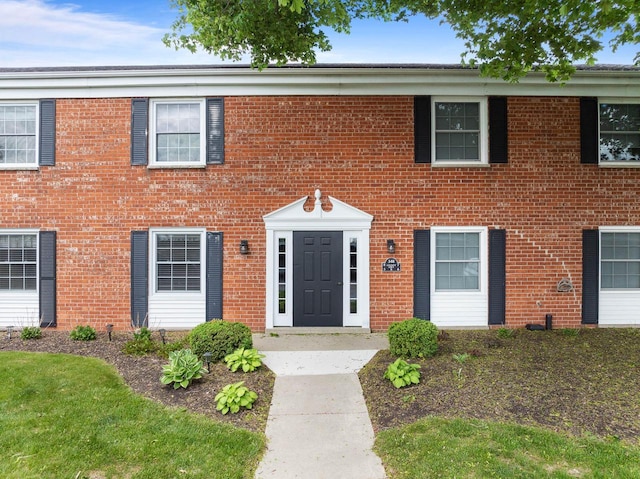 348 County Road B 8, Fontana, WI 53125 - colonial home featuring brick siding