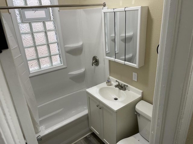 3122 W Madison St, Milwaukee, WI 53215 - bathroom featuring vanity, toilet, and shower / washtub combination