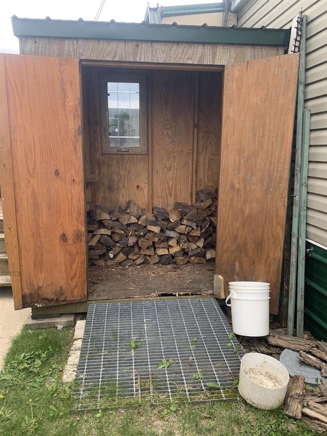 39 Douglas St, Westby, WI 54667 - exterior view