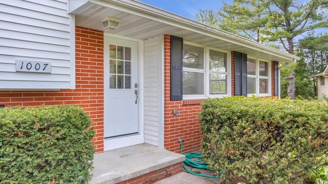 1007 Forest Hill Dr, Green Bay, WI 54311 - entrance to property with brick siding