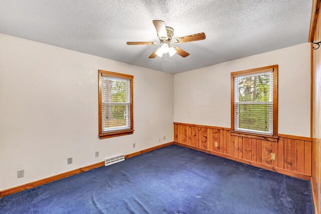 N7119 River Dr, Shawano, WI 54166