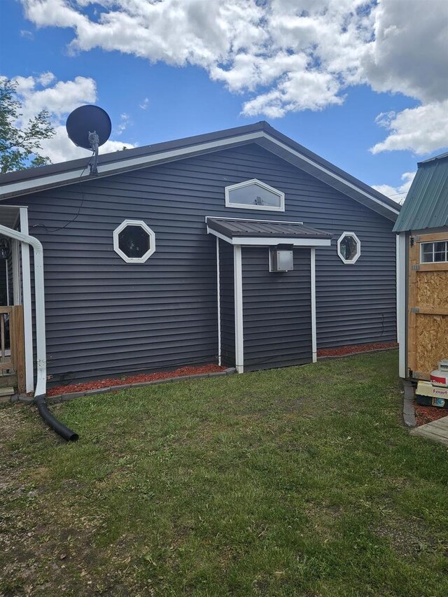 301 Superior St, Boscobel, WI 53805 - back of property with a yard