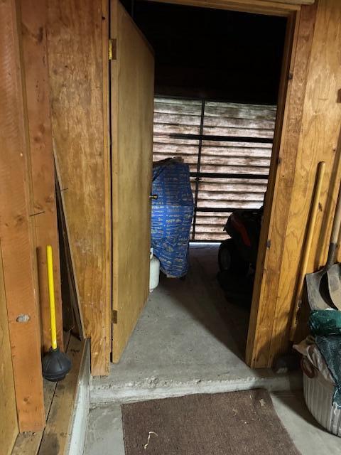 W6782 Marine Dr, Markesan, WI 53946 - detailed view of unfinished concrete floors