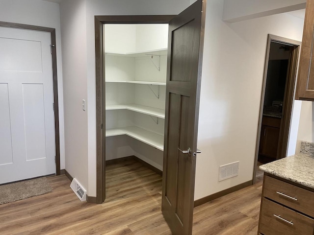 412 Emerald Ct, Kewaskum, WI 53040 - view of pantry