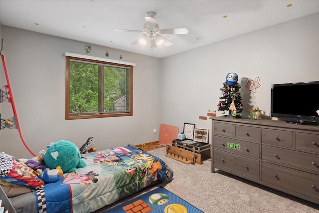 405 August Hills Dr, La Crescent, MN 55947 - carpeted bedroom with ceiling fan