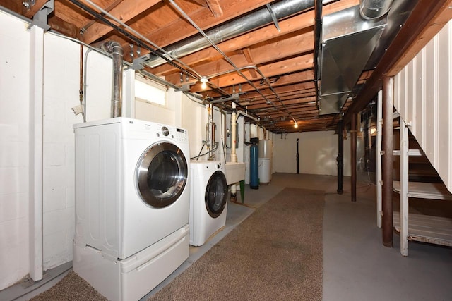 1429 W River Oaks Ln, Mequon, WI 53092 - washroom featuring washing machine and clothes dryer