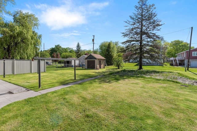 2109 Salisbury Rd, West Bend, WI 53090 - view of yard