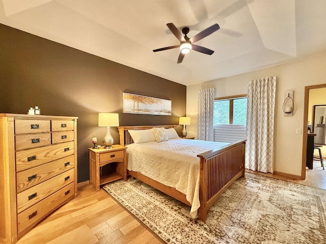 2728 E Ridge Rd, Beloit, WI 53511 - bedroom with light wood-style floors, baseboards, and ceiling fan