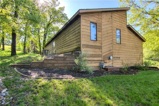 3904 Forest Heights Dr, Eau Claire, WI 54701 - view of property exterior with a yard