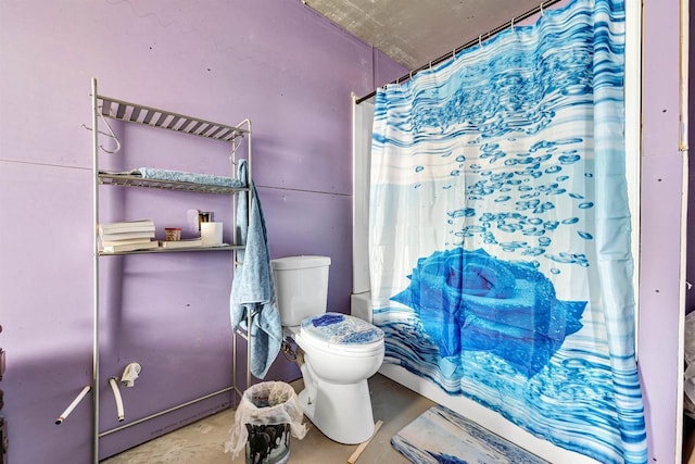 5780 County Road V, Gillett, WI 54124 - bathroom featuring toilet, concrete floors, and curtained shower