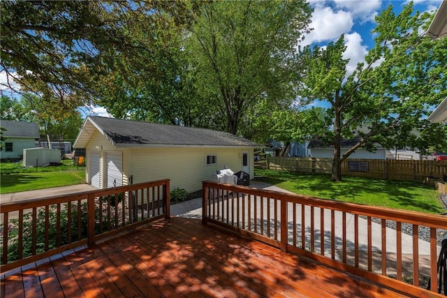 14 Chippewa St, Chippewa Falls, WI 54729 - wooden terrace featuring a garage
