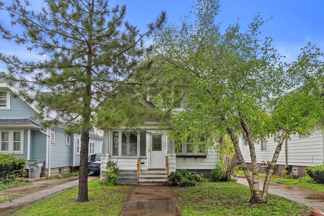 3046 N 57th St, Milwaukee, WI 53210 - view of front of property featuring entry steps and crawl space