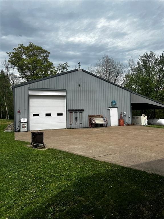 10384 W County Line Rd, Exeland, WI 54835 - garage with a garage