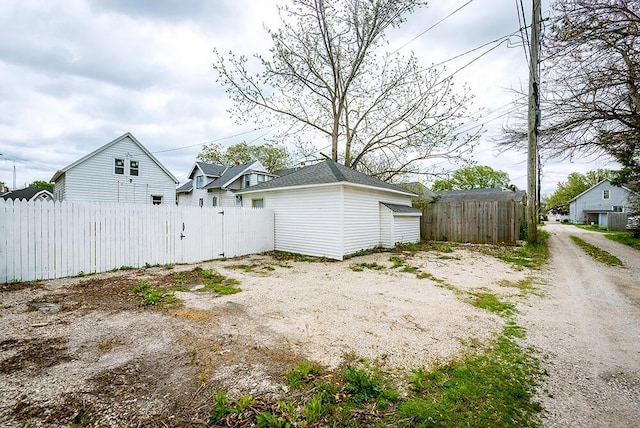 3834 Sheridan Rd, Kenosha, WI 53140 - view of garage
