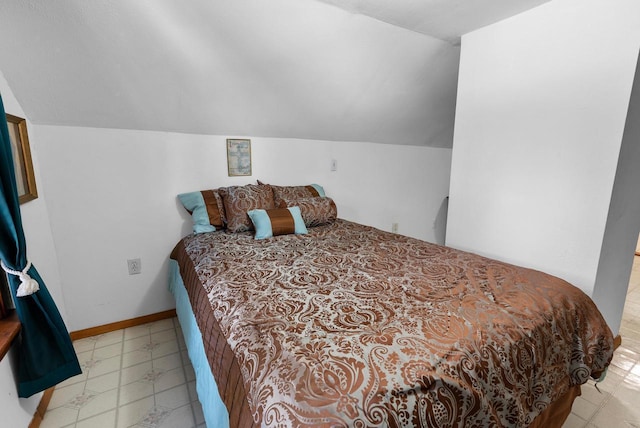 2901 W Forest Hill Ave, Franklin, WI 53132 - bedroom featuring lofted ceiling