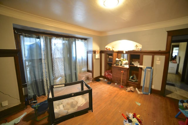 2435 N 44th St Unit 2437, Milwaukee, WI 53210 - interior space with ornamental molding and wood finished floors