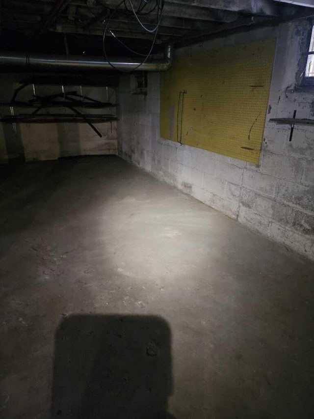 2435 N 44th St Unit 2437, Milwaukee, WI 53210 - view of unfinished basement