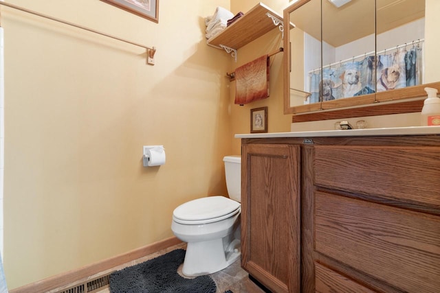10029 W Spring Rd, Fox Lake, WI 53933 - bathroom with toilet, vanity, baseboards, and a shower with shower curtain