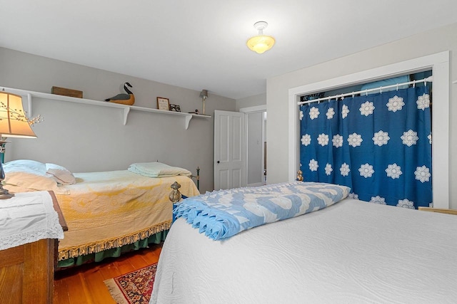 4105 Lime Kiln Rd, Green Bay, WI 54311 - bedroom featuring wood finished floors
