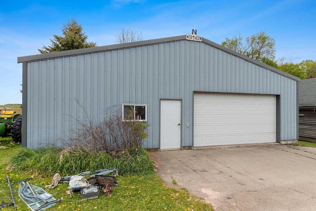 4105 Lime Kiln Rd, Green Bay, WI 54311 - view of detached garage