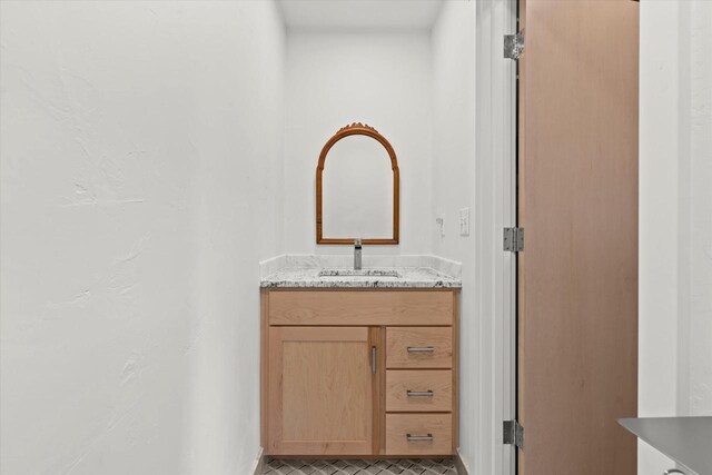 6600 N Ballard Rd, Appleton, WI 54913 - bathroom with vanity