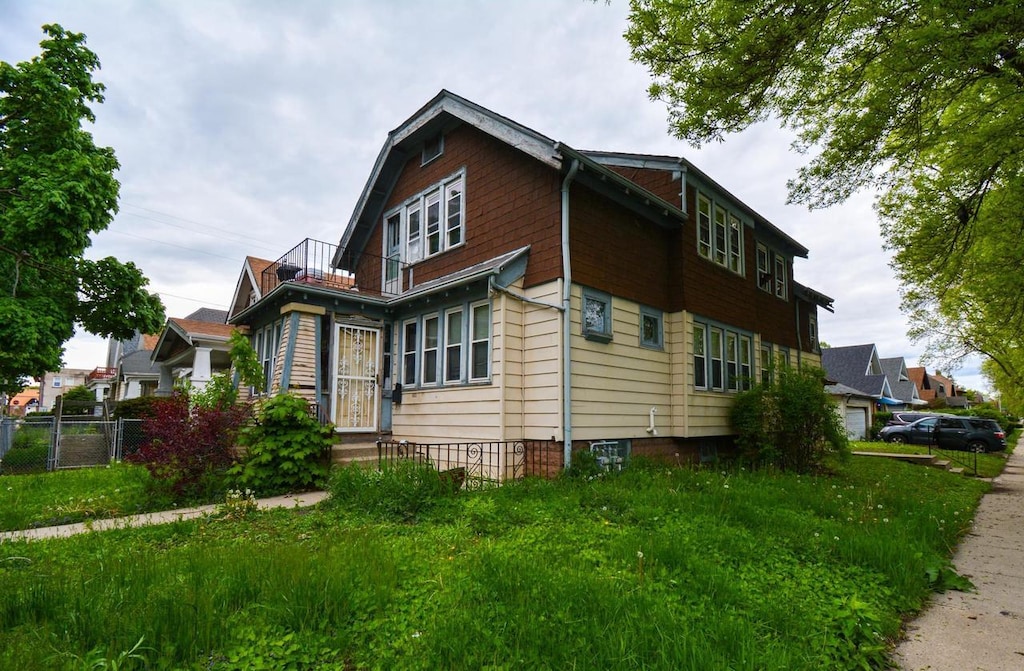 1902 W Nash St, Milwaukee, WI 53206 - view of home's exterior with a balcony