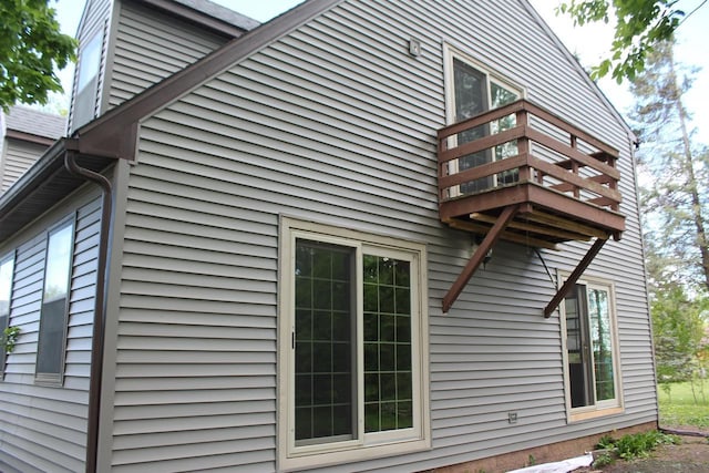 620 Oak St, Winneconne, WI 54986 - view of property exterior with a balcony