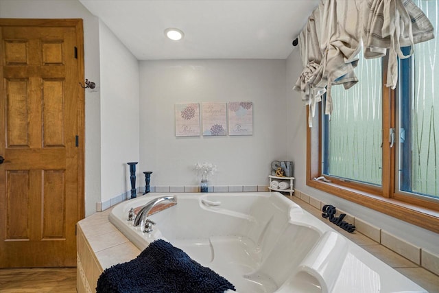 S91W35161 Prairie Ct, Eagle, WI 53119 - full bathroom featuring a bath