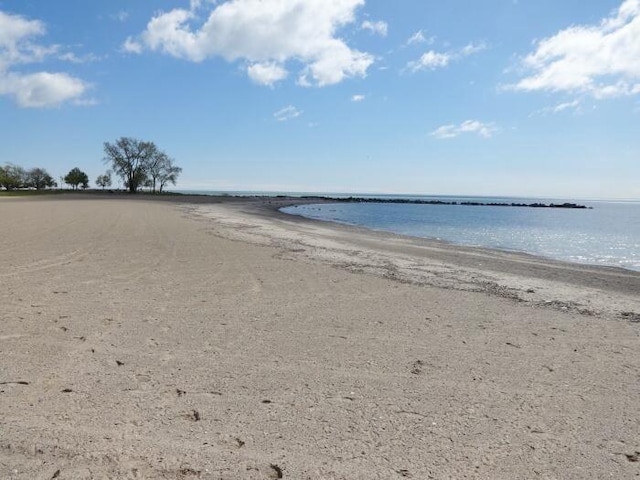 7320 5th Ave, Kenosha, WI 53143 - water view featuring nearby beach