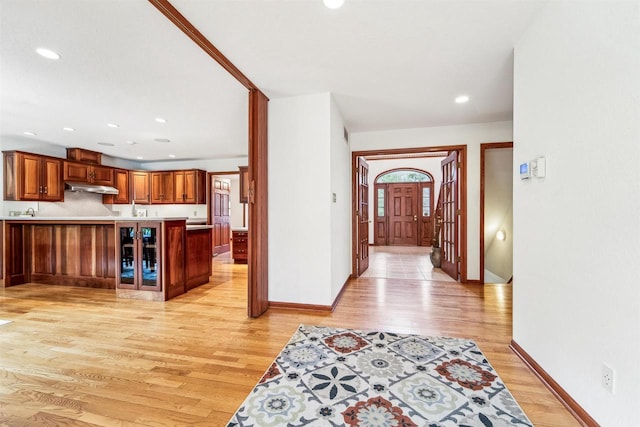 79 Oakridge Ct, Fond Du Lac, WI 54937 - entryway with light wood-style floors, baseboards, and recessed lighting