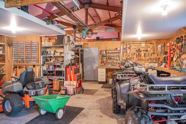 N12124 12th Ave, Necedah, WI 54646 - garage featuring a workshop area