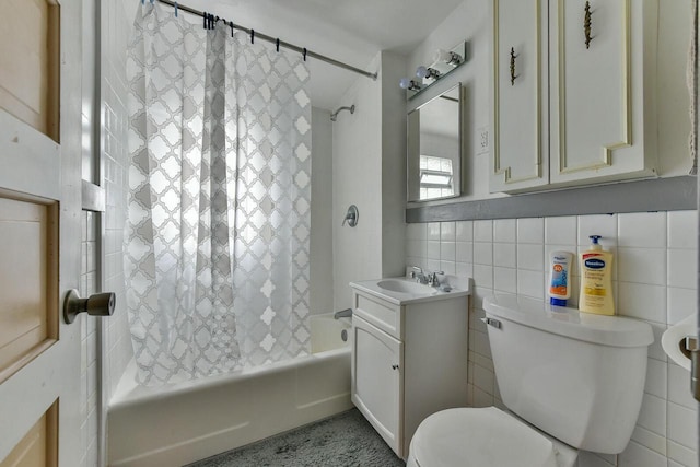 1427 Madison Ave, South Milwaukee, WI 53172 - full bath featuring vanity, shower / bath combo with shower curtain, toilet, and tile walls