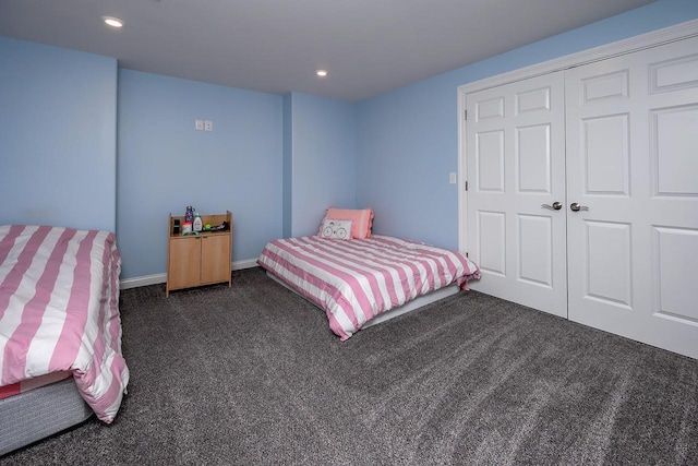 18290 Prairie Falcon Ln, Brookfield, WI 53045 - bedroom featuring dark colored carpet, recessed lighting, and a closet