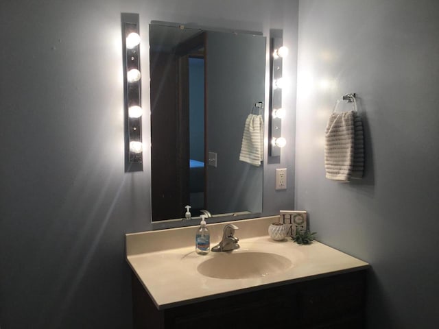 2706 Pleasant Dr, Holmen, WI 54636 - bathroom featuring vanity