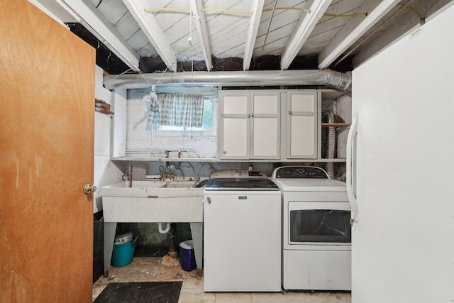 1525 N 69th St, Wauwatosa, WI 53213 - washroom featuring independent washer and dryer and a sink