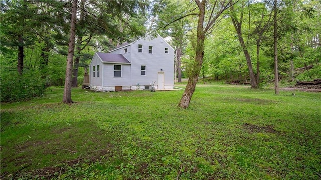 2572 90th St, Eau Claire, WI 54703 - back of property featuring a yard